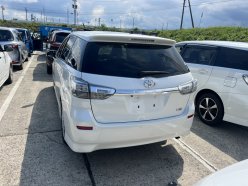 TOYOTA WISH 1.8 X 2012