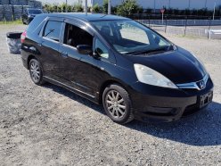 HONDA FIT SHUTTLE  2011