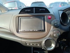 HONDA FIT SHUTTLE  2011