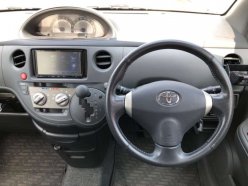 TOYOTA SIENTA DICE 4WD 2011