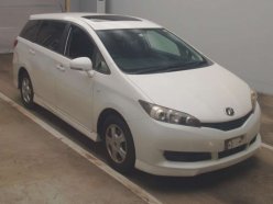 TOYOTA WISH 1.8 X HID EDITION 2010