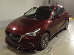 MAZDA DEMIO 13S Touring 4WD 2016