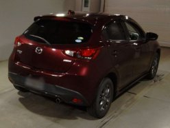 MAZDA DEMIO 13S Touring 4WD 2016
