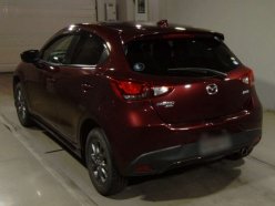 MAZDA DEMIO 13S Touring 4WD 2016