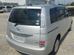TOYOTA ISIS L 4WD 2014