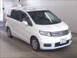 HONDA FREED SPIKE G JUST ION 2013