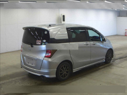 HONDA FREED SPIKE G JUST ION 2012