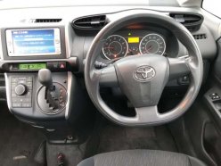 TOYOTA WISH 1.8X 2009