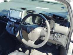 TOYOTA WISH 1.8X 2009