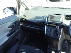 TOYOTA WISH 1.8X 2009