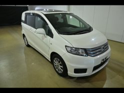 HONDA FREED SPIKE G Just Selection 2011