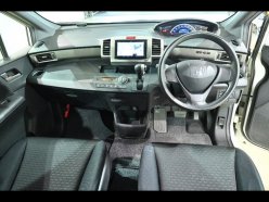 HONDA FREED SPIKE G Just Selection 2011