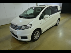 HONDA FREED SPIKE G Just Selection 2011