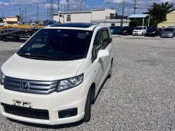 HONDA FREED SPIKE G Just Selection 2011