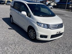 HONDA FREED SPIKE G Just Selection 2011
