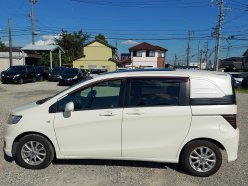 HONDA FREED SPIKE G Just Selection 2011