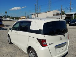 HONDA FREED SPIKE G Just Selection 2011