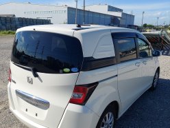HONDA FREED SPIKE G Just Selection 2011