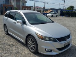 HONDA STREAM RST 2009