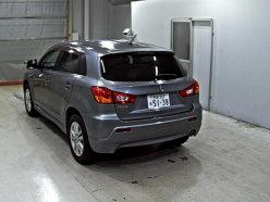 MITSUBISHI RVR G 2010