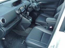 TOYOTA COROLLA RUMION 1.5G On B 2011