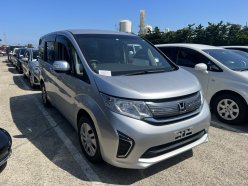 HONDA STEPWGN 4 WD 7-SEATERS 2015