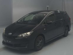 TOYOTA WISH 1.8X HID Selection 4WD 2011