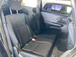 TOYOTA WISH 1.8X HID Selection 4WD 2011