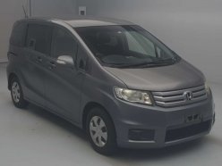 HONDA FREED SPIKE G Just Selection 2011
