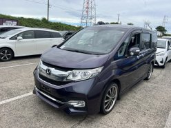 HONDA STEPWGN SPADA 7-SEATERS 2016