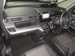 HONDA STEPWGN SPADA 7-SEATERS 2016