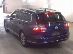 VOLKSWAGEN PASSAT VARIANT HIGH LINE 2015