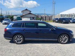 VOLKSWAGEN PASSAT VARIANT HIGH LINE 2015