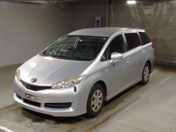 TOYOTA WISH 1.8X 2009