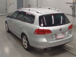 VOLKSWAGEN PASSAT VARIANT HIGH LINE 2011