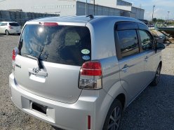 TOYOTA SPADE F 4WD 2014
