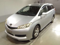 TOYOTA WISH 1.8 X 4WD 2010
