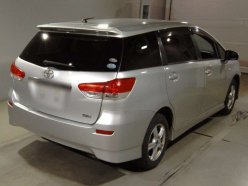 TOYOTA WISH 1.8 X 4WD 2010