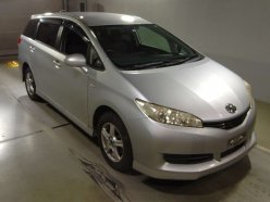 TOYOTA WISH 1.8 X 4WD 2010