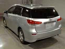 TOYOTA WISH 1.8 X 4WD 2010