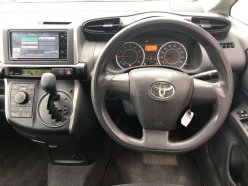 TOYOTA WISH 1.8 X 4WD 2010