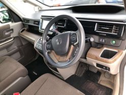 HONDA STEPWGN G EX HONDA SENSING 8-SEATERS 2015