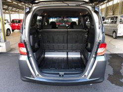 HONDA FREED SPIKE G Just Selection 2012
