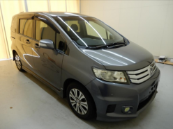 HONDA FREED SPIKE G Aero 2012