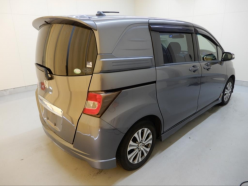 HONDA FREED SPIKE G Aero 2012