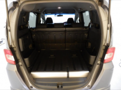 HONDA FREED SPIKE G Aero 2012