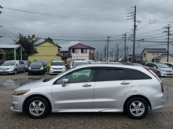 HONDA STREAM ZS 2009