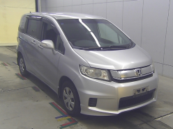 HONDA FREED SPIKE G Just Selection 2015