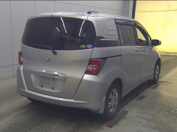HONDA FREED SPIKE G Just Selection 2015