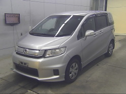 HONDA FREED SPIKE G Just Selection 2015